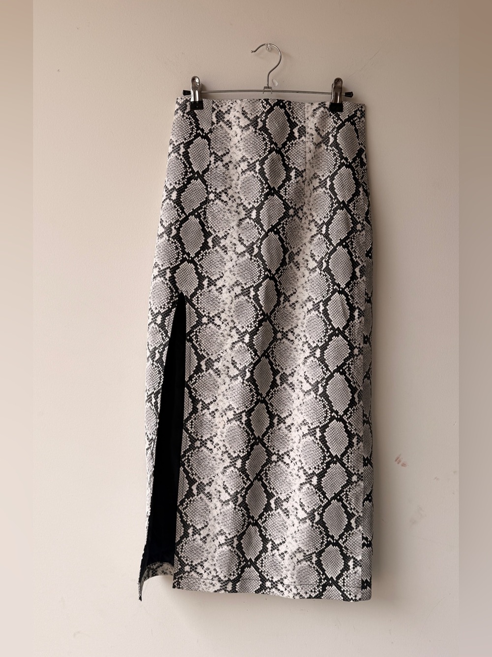 Topshop Black & White Snake-Print Maxi Skirt with Side Slit